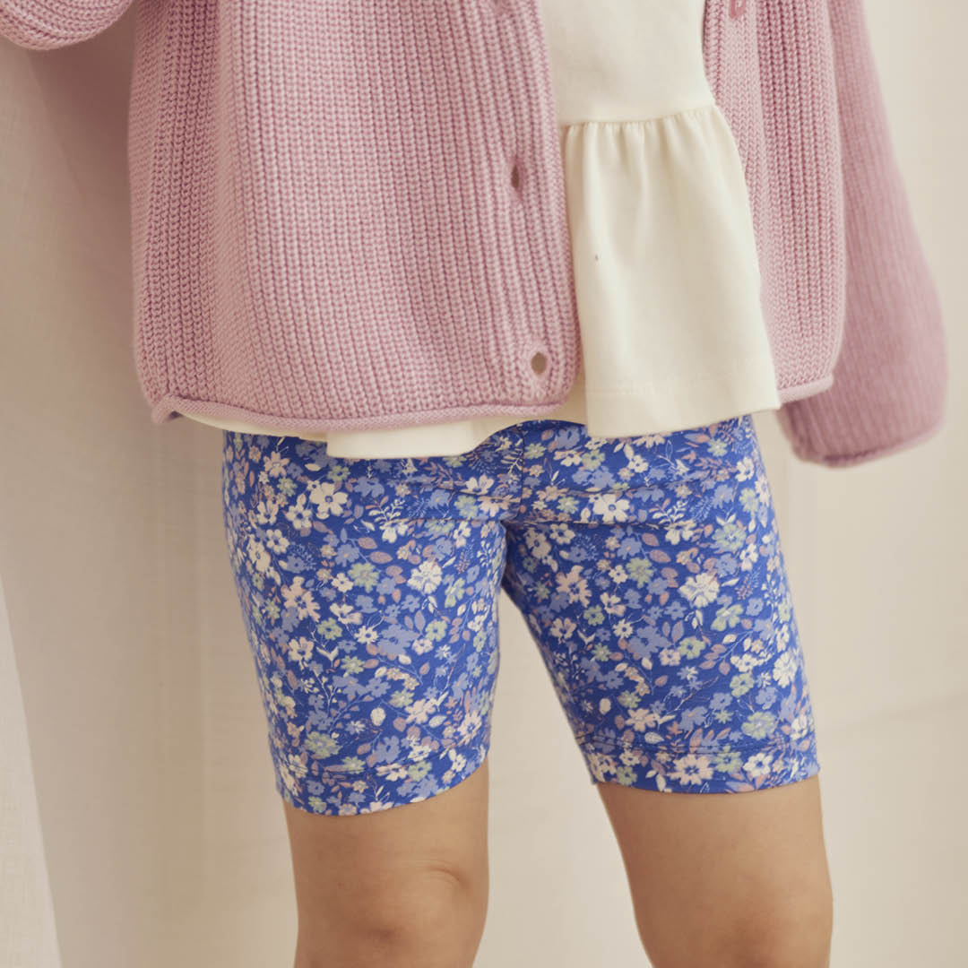 PRIMROSE Hjólabuxur með blómamynstri | Azure blue